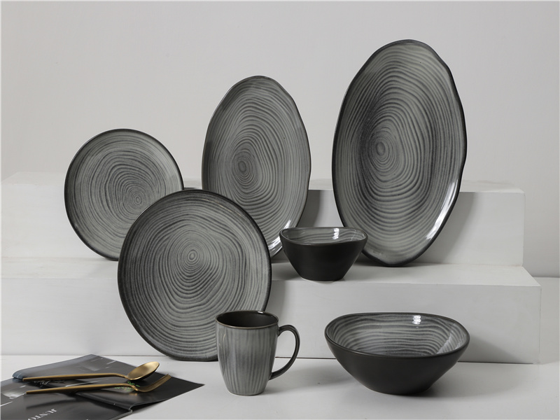 食器   Year Plate2012 20th-Century-Baroque-Bone-